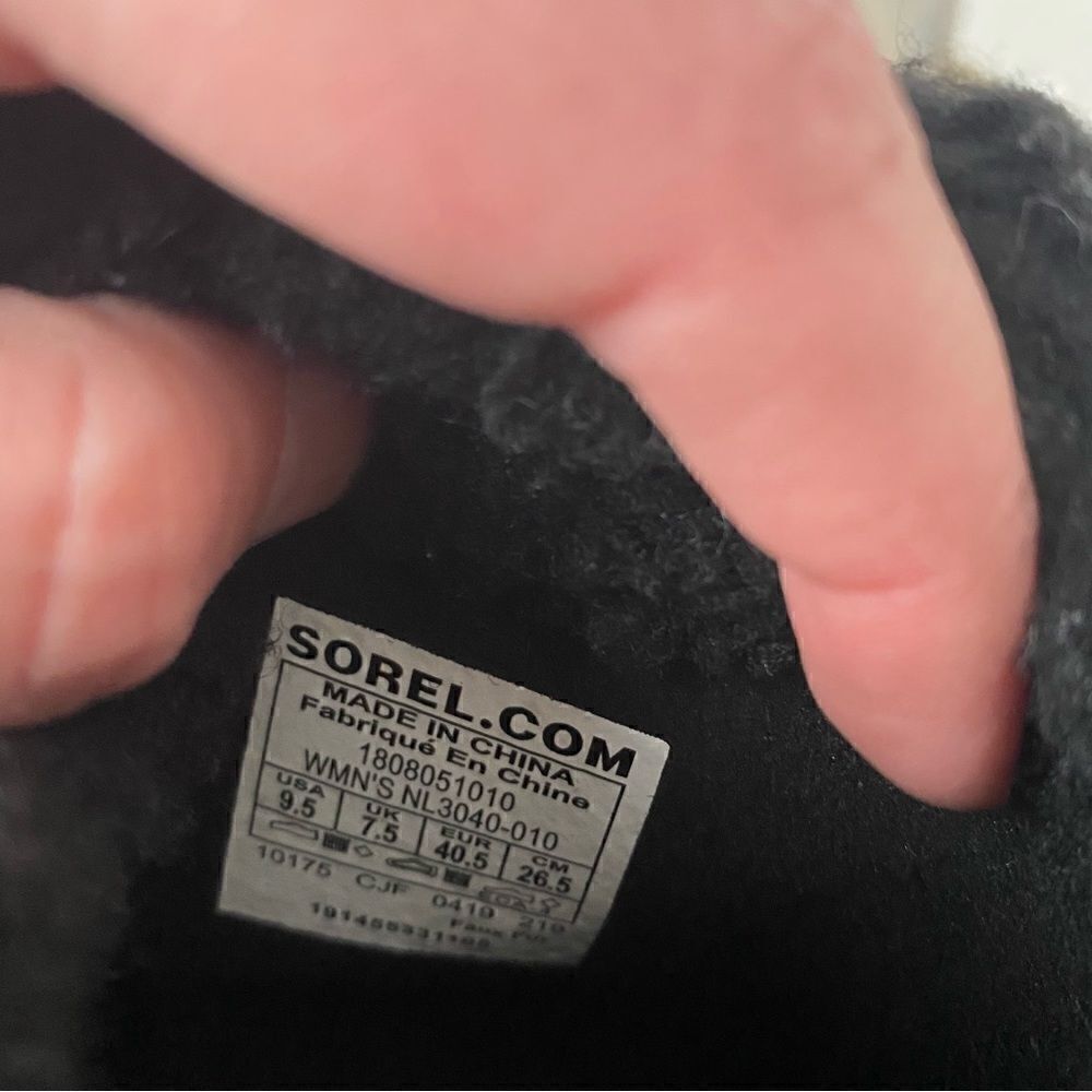 Sorel Joan Explorer Carnival Sneaker Boots Black White 9.5 - Picture 6 of 6
